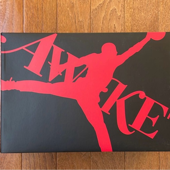 Nike Awake NY x Jordan Air Ship PE SP Size 11 University Red FN8675-100 - Picture 9 of 11